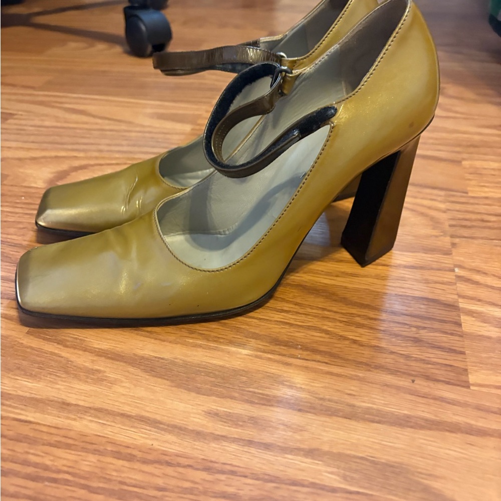 90s square toe Prada heels ✨